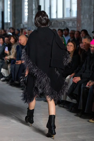 Look 20